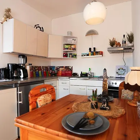 2 Lovely With A Kitchen And Bathroom